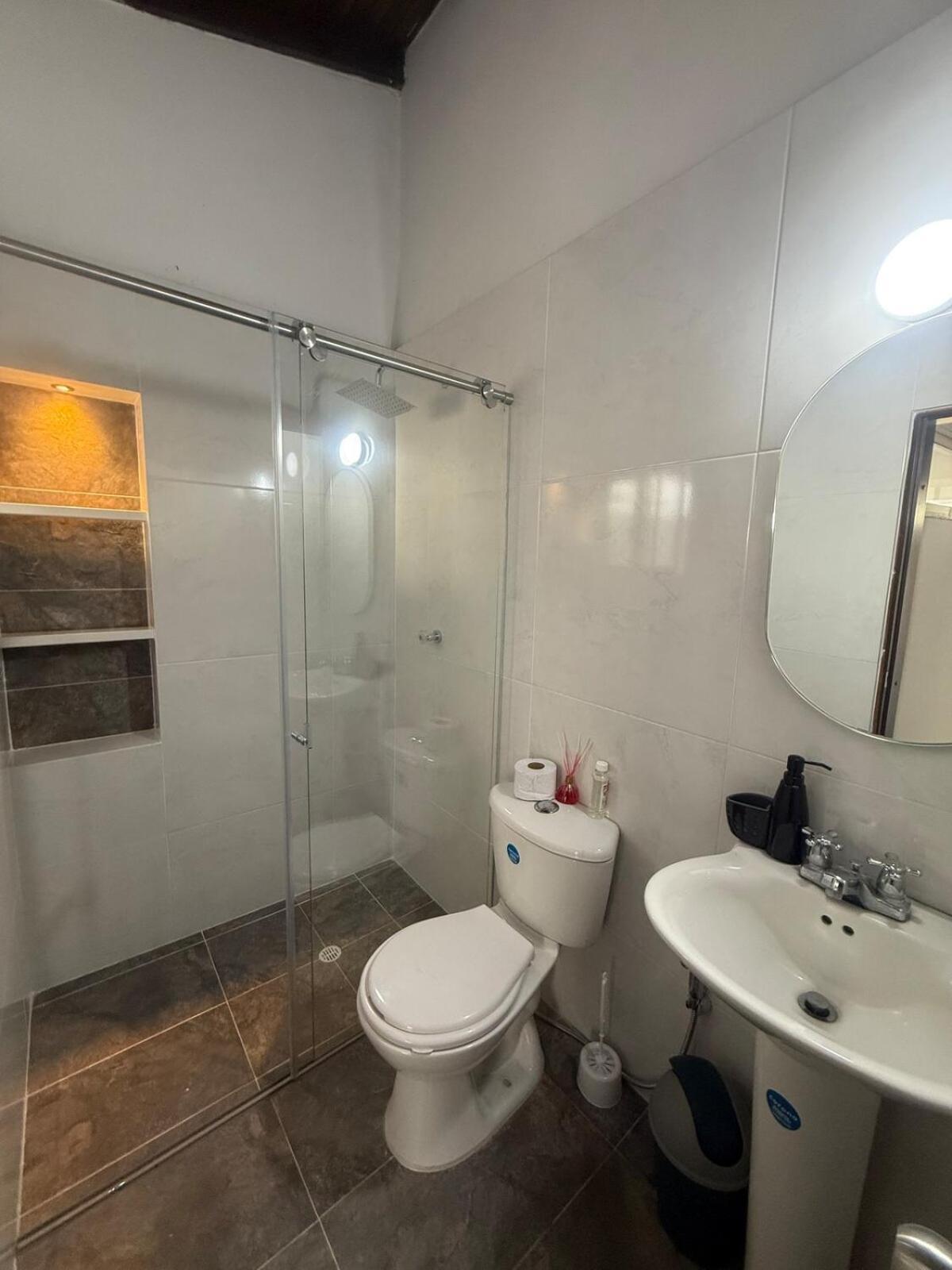 Hermosa Habitacion A Una Cuadra Del Ventura Plaza 3 Cúcuta Екстериор снимка
