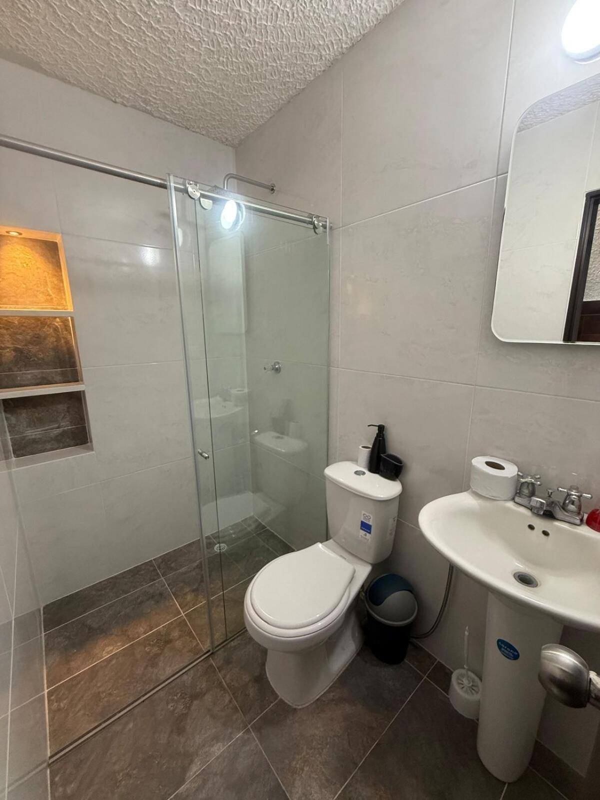 Hermosa Habitacion A Una Cuadra Del Ventura Plaza 3 Cúcuta Екстериор снимка